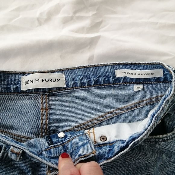 Aritzia Denim Forum The BF Boyfriend High Rise Loose Jeans Distressed 29 - Picture 12 of 16